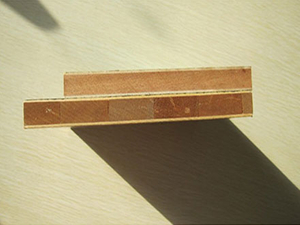 Elegantna lesena jedra, prevlečena s furnirjem, blok plošča