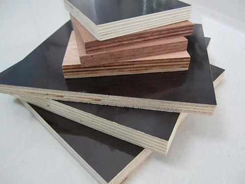 Phenolic-glue-combi-core-pvc-faceed-plywood