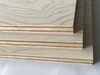 Hochwertiges Sperrholz in Overlay-Qualität